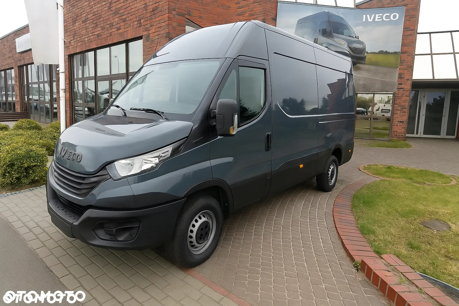 Iveco Furgon 35S16A8V 12m3 AUTOMAT - 18