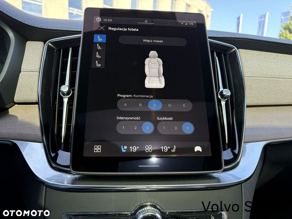 Volvo XC 90 - 16