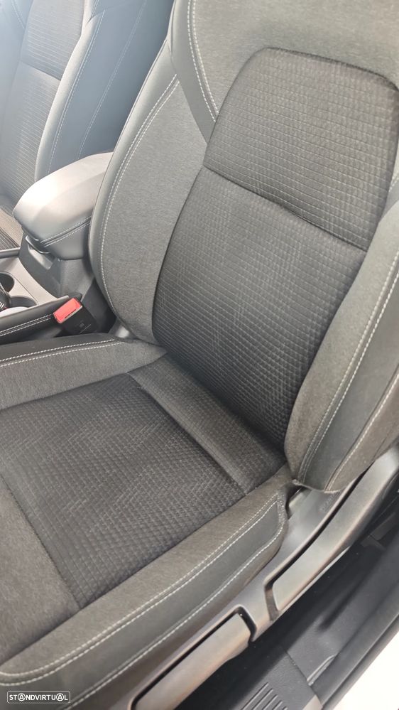 Nissan Qashqai 1.3 DIG-T N-Connecta J18 Led - 17