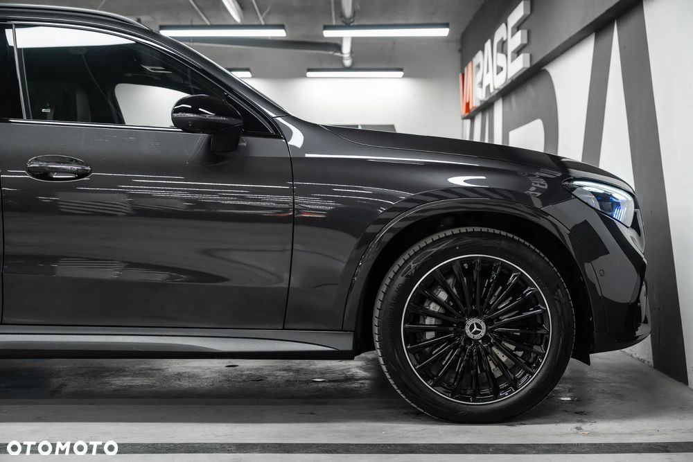 Mercedes-Benz GLC - 19