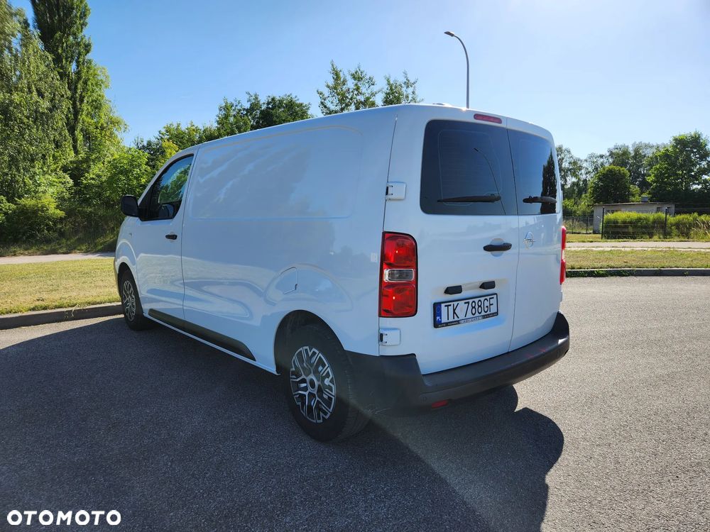 Opel Vivaro - 11