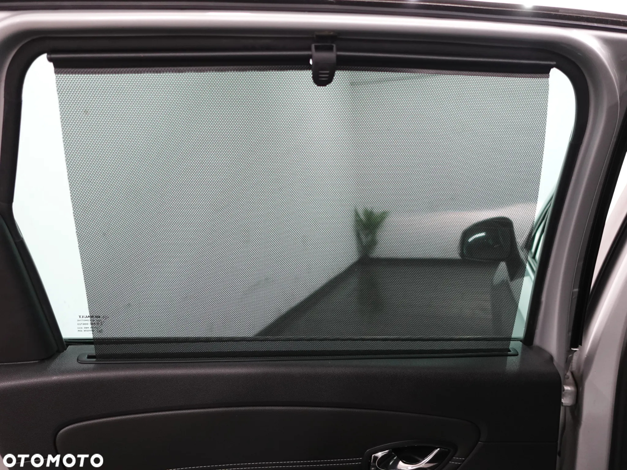 Renault Scenic ENERGY TCe 115 Bose Edition - 27