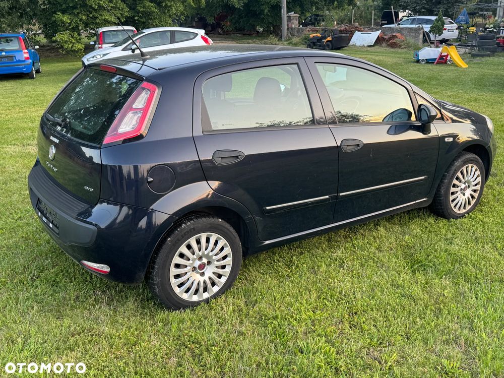 Fiat Punto 1.4 Easy S&S - 3