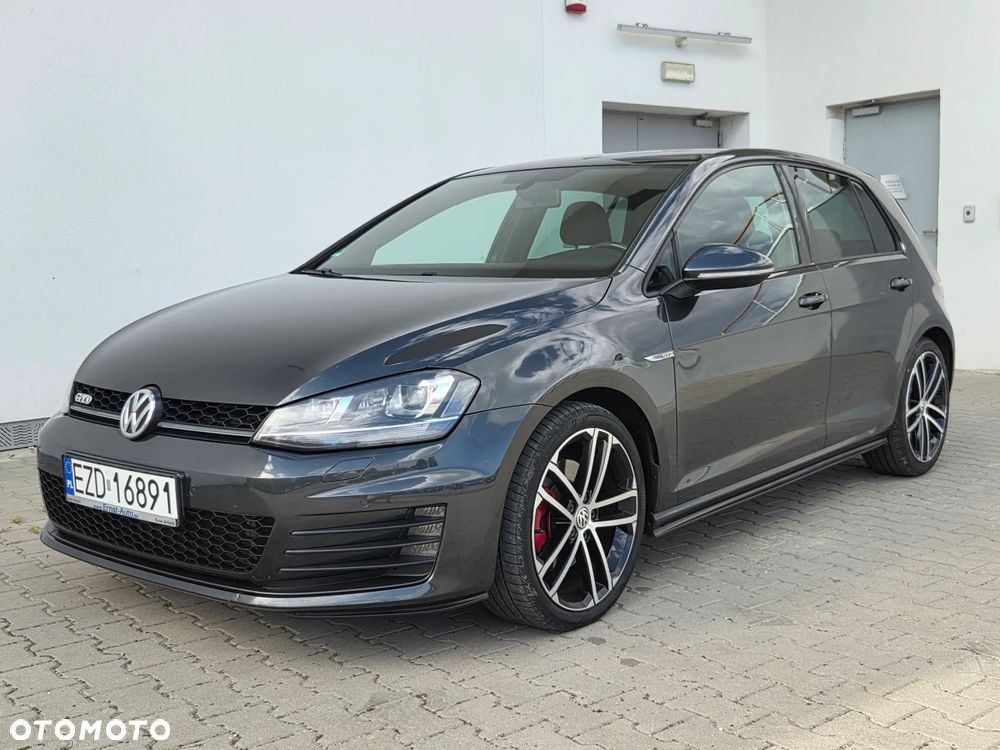 Volkswagen Golf 2.0 TDI BMT GTD - 2