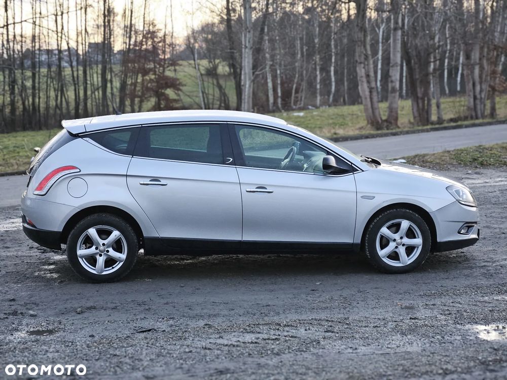 Lancia Delta 1.6 MultiJet 16v Oro - 8