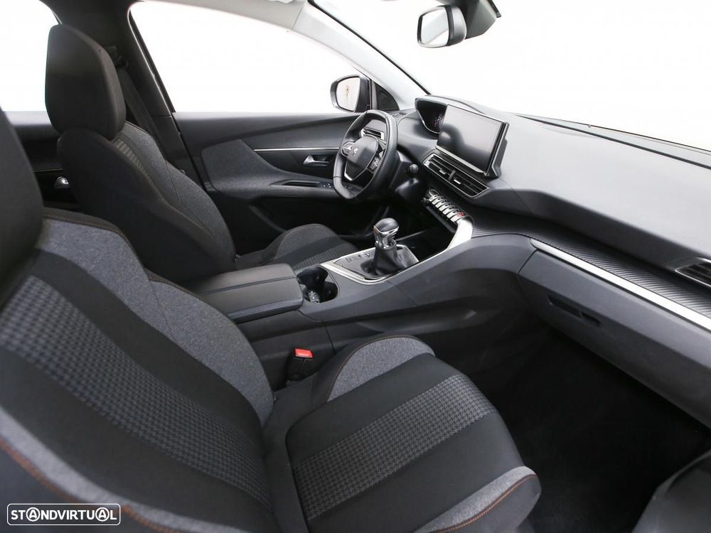 Peugeot 3008 1.5 BlueHDi Active - 11