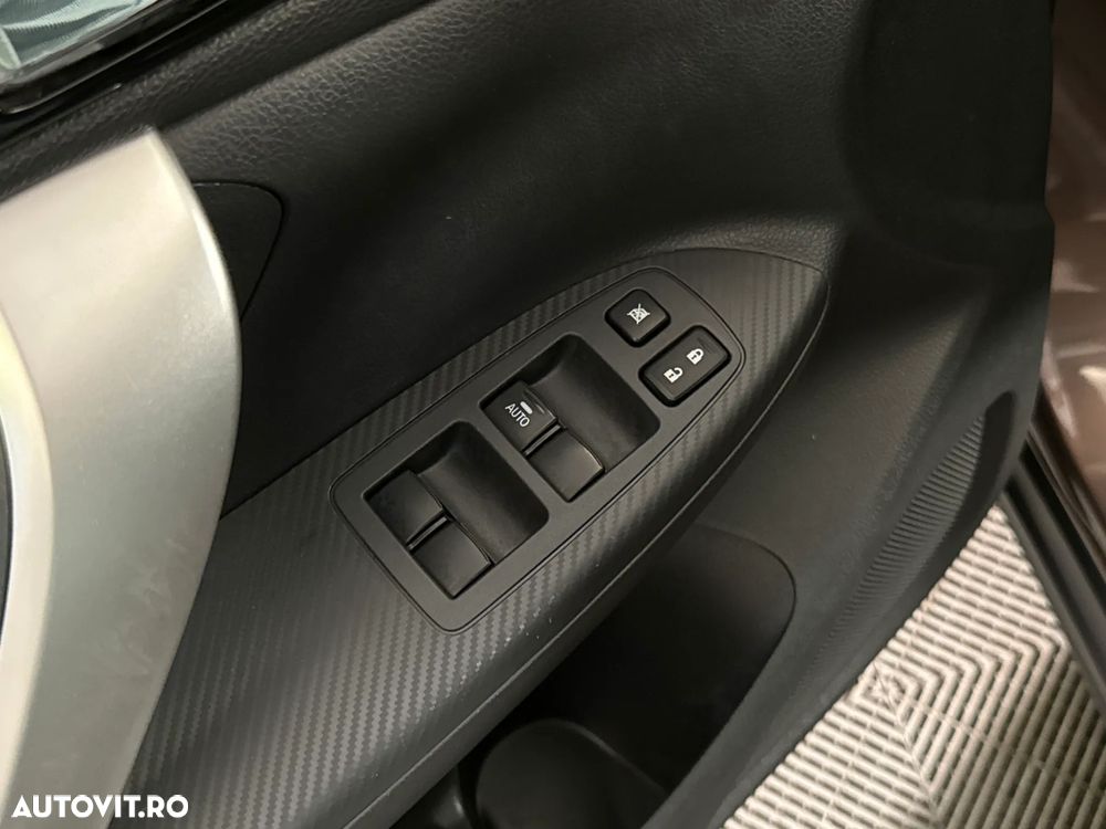 Mitsubishi Eclipse-Cross - 15