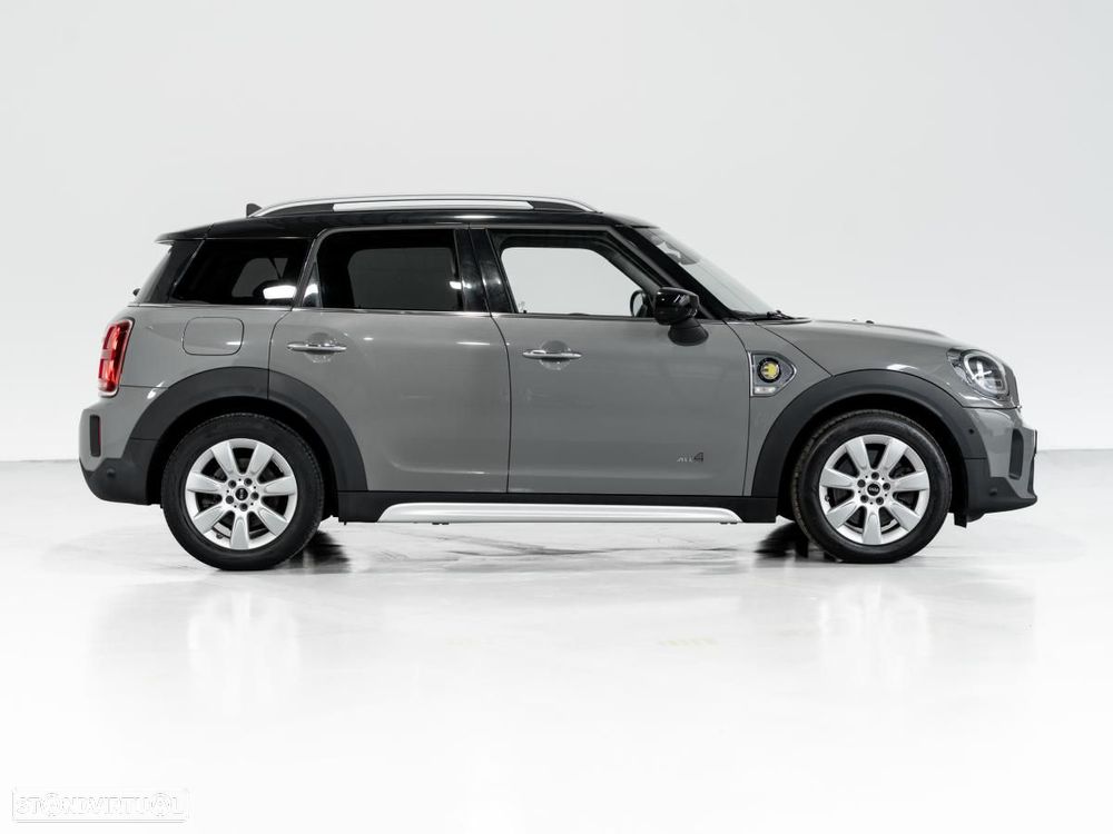 MINI Countryman Cooper SE ALL4 Auto - 2
