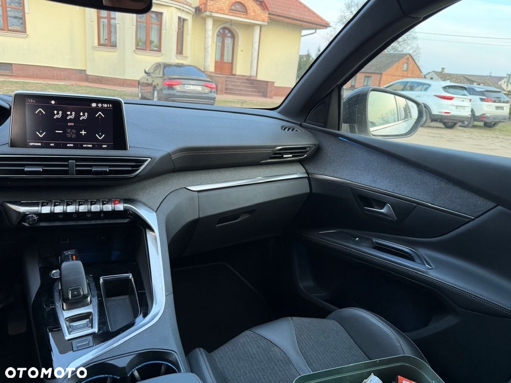 Peugeot 5008 BlueHDi 180 EAT6 GT - 10