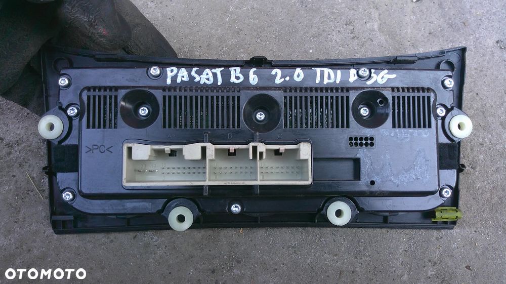 VW PASSAT B6 PANEL NAWIEWU KLIMATYZACJI - 2