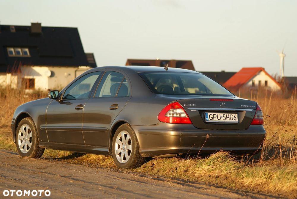 Mercedes-Benz Klasa E - 19