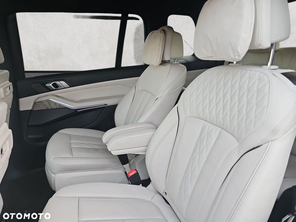 BMW X7 - 23
