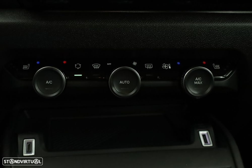 Citroën C4 1.2 PureTech Plus EAT8 - 12