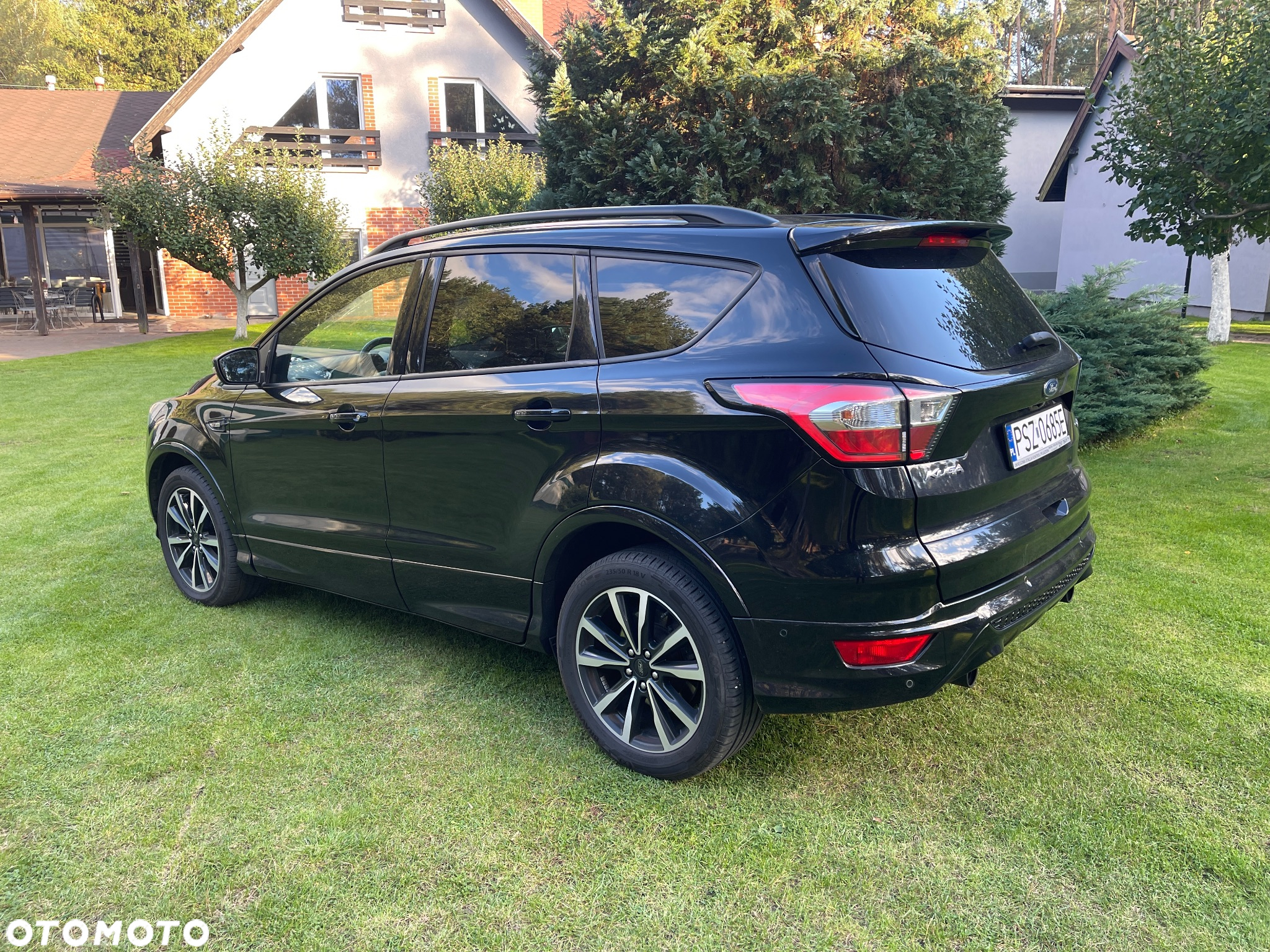 Ford Kuga 1.5 EcoBoost 2x4 ST-Line - 13