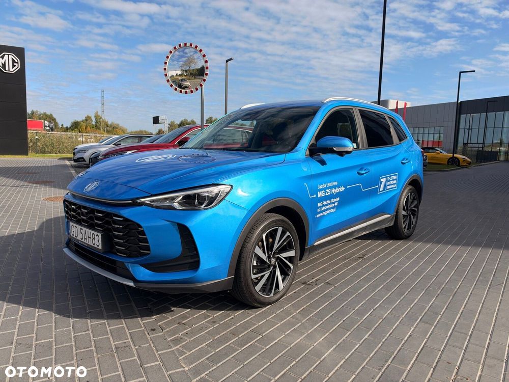 MG ZS Hybrid+ - 8