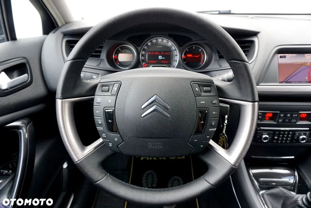 Citroën C5 HDi 135 Exclusive - 28