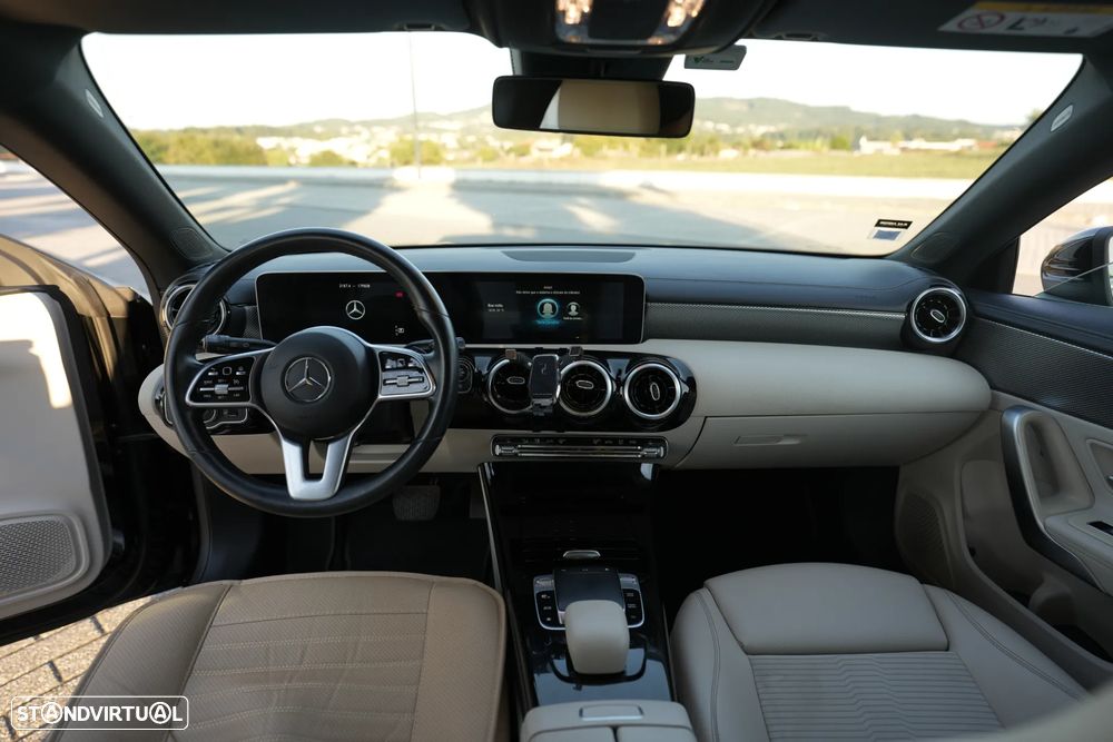 Mercedes-Benz CLA 180 - 9