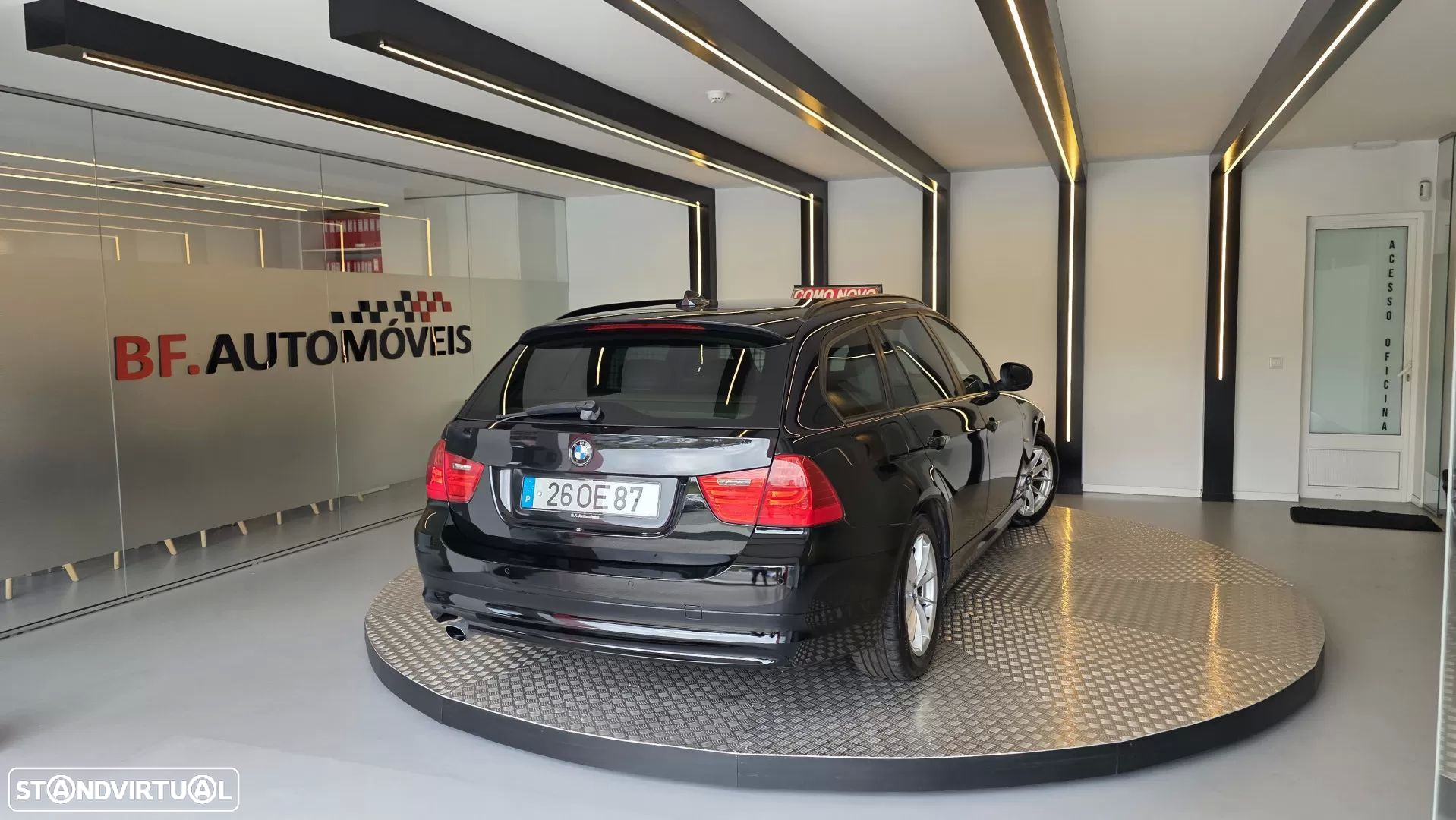 BMW 318 d Touring Navigation Sport - 15