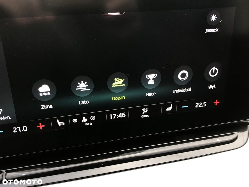 Skoda Octavia 2.0 TDI SCR Style DSG - 18