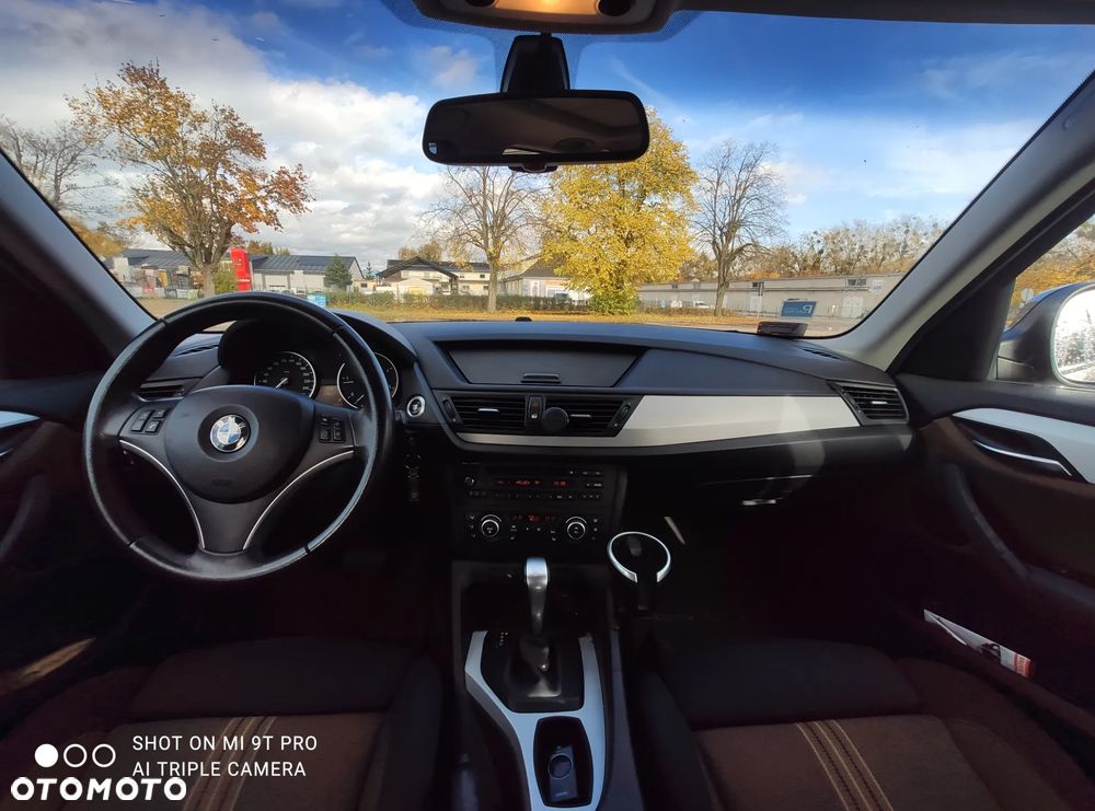 BMW X1 xDrive18d - 10
