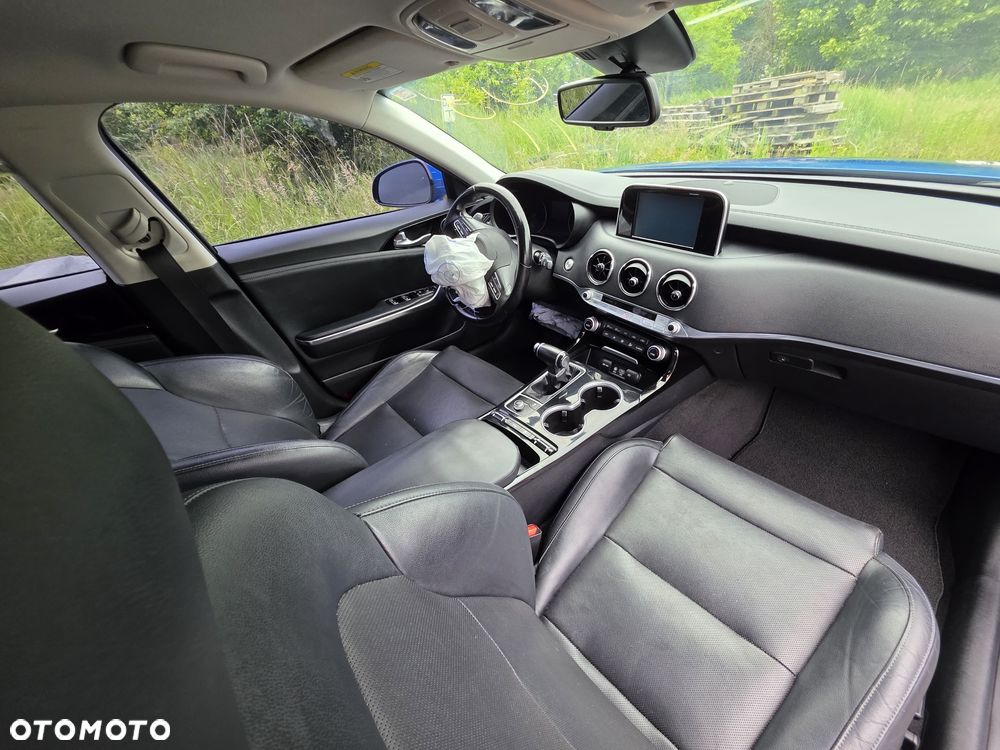 Kia Stinger 2.0 T-GDI GT Line - 19