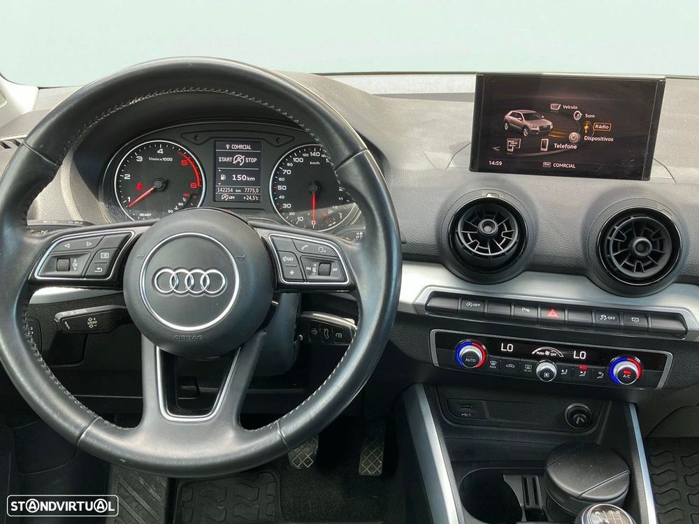Audi Q2 30 TDI - 13