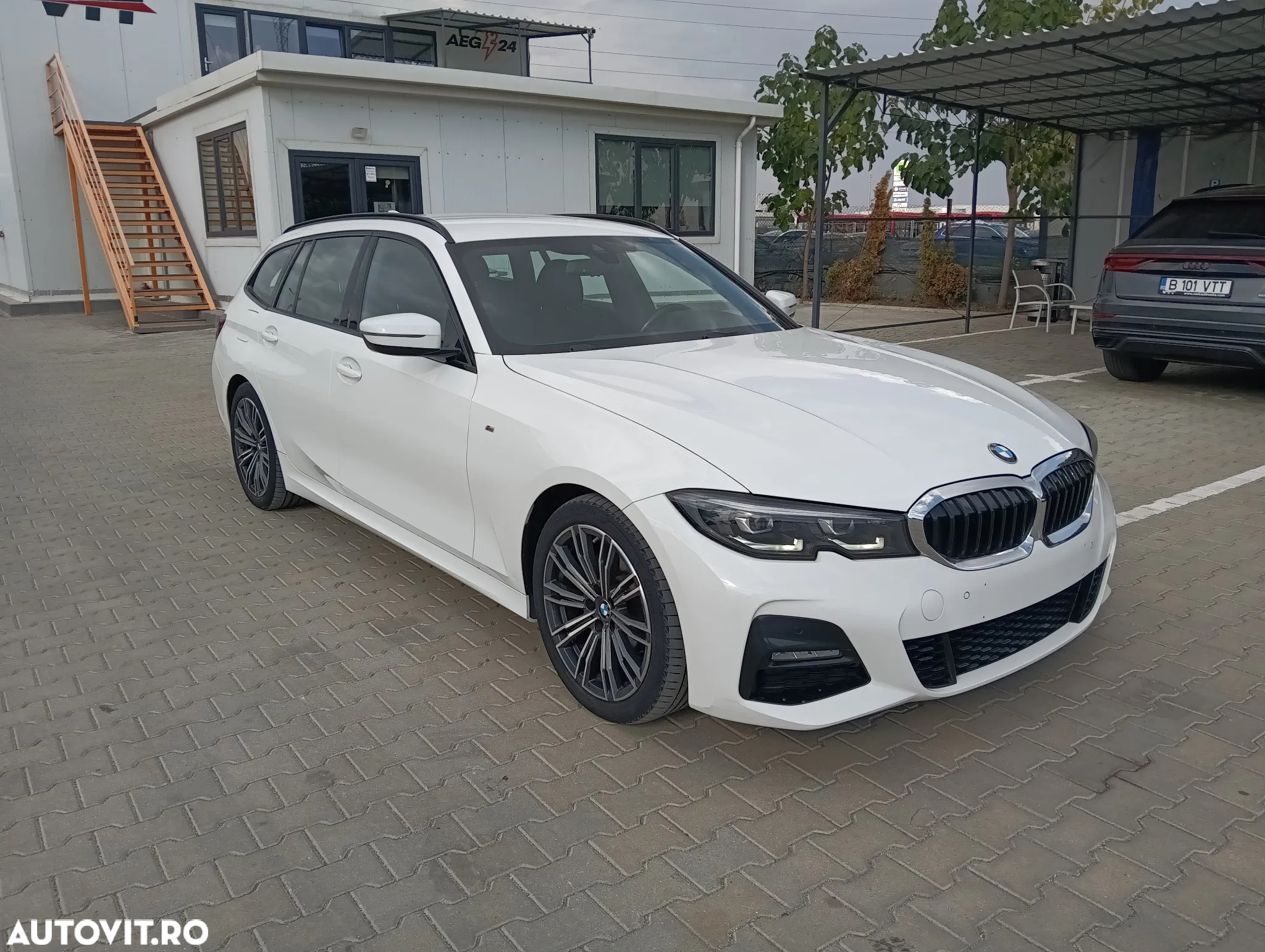 BMW Seria 3 318d Touring Aut. M Sport - 3