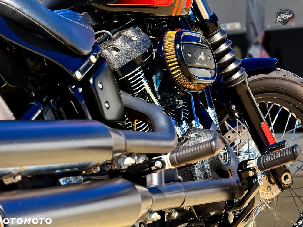 Harley-Davidson Softail Street Bob - 28