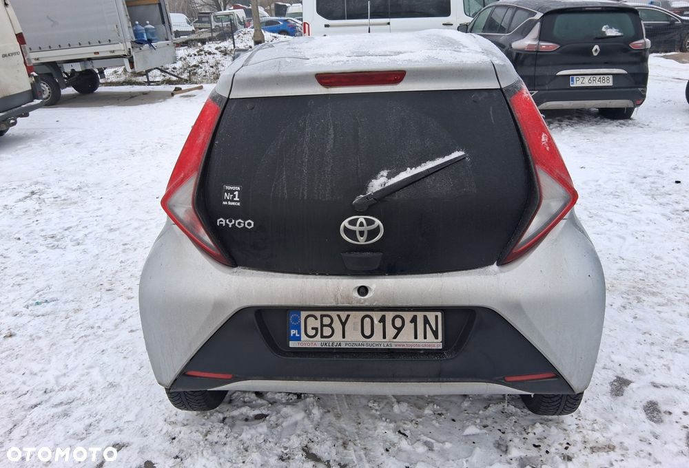 Toyota Aygo 1.0 VVT-i Color Edition - 2