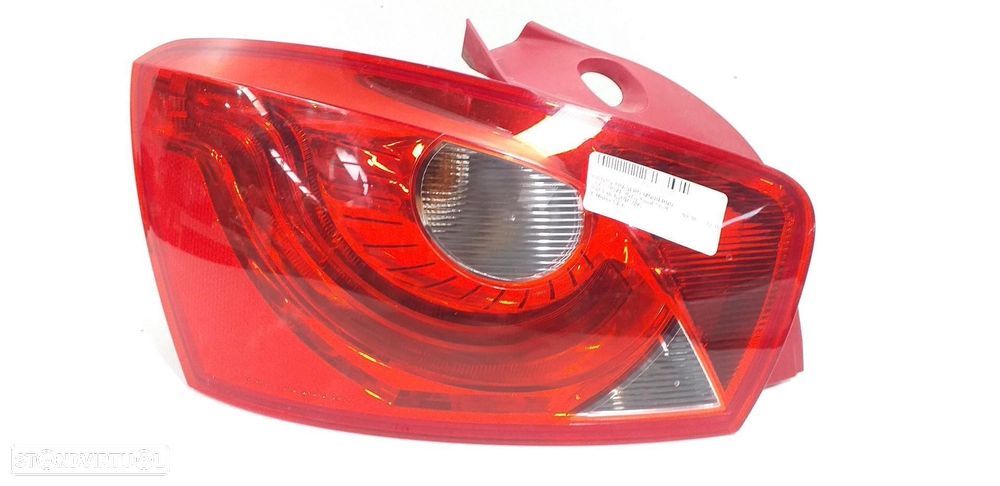 FAROLIM TRASEIRO ESQUERDO SEAT IBIZA BERLINA 6J5 - 1