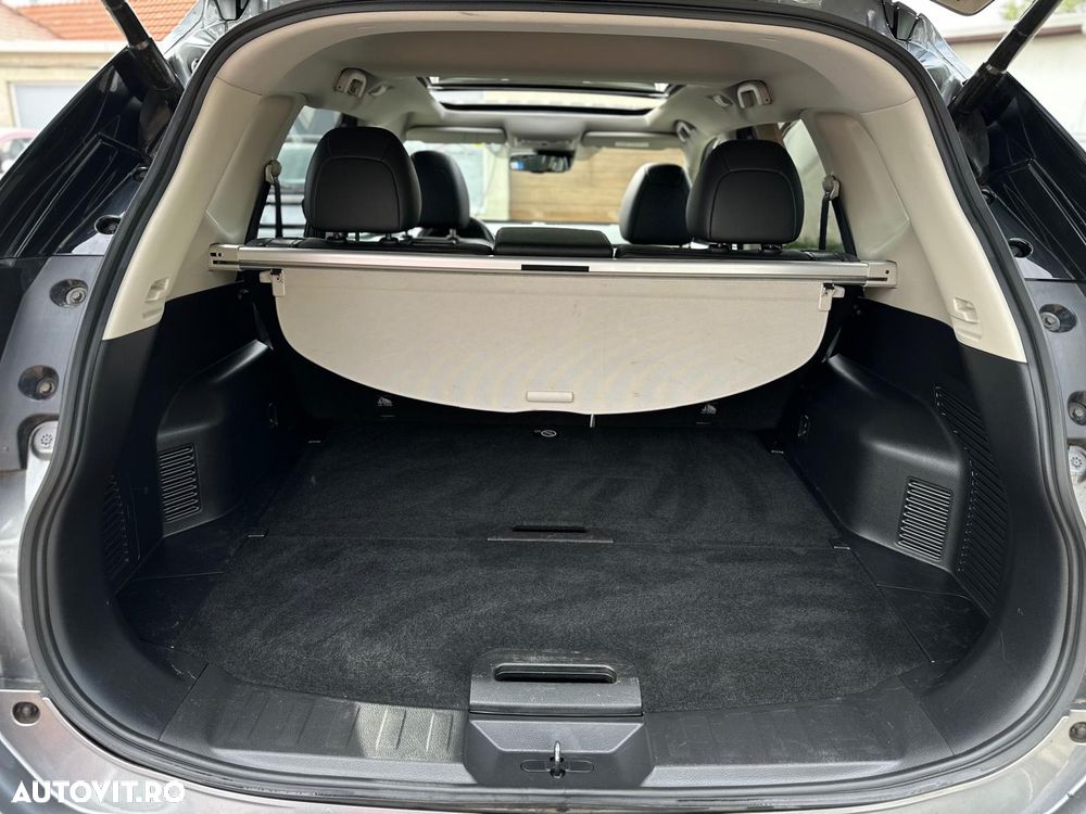 Nissan X-Trail 1.7 dCi ALL-MODE 4x4i Tekna - 36