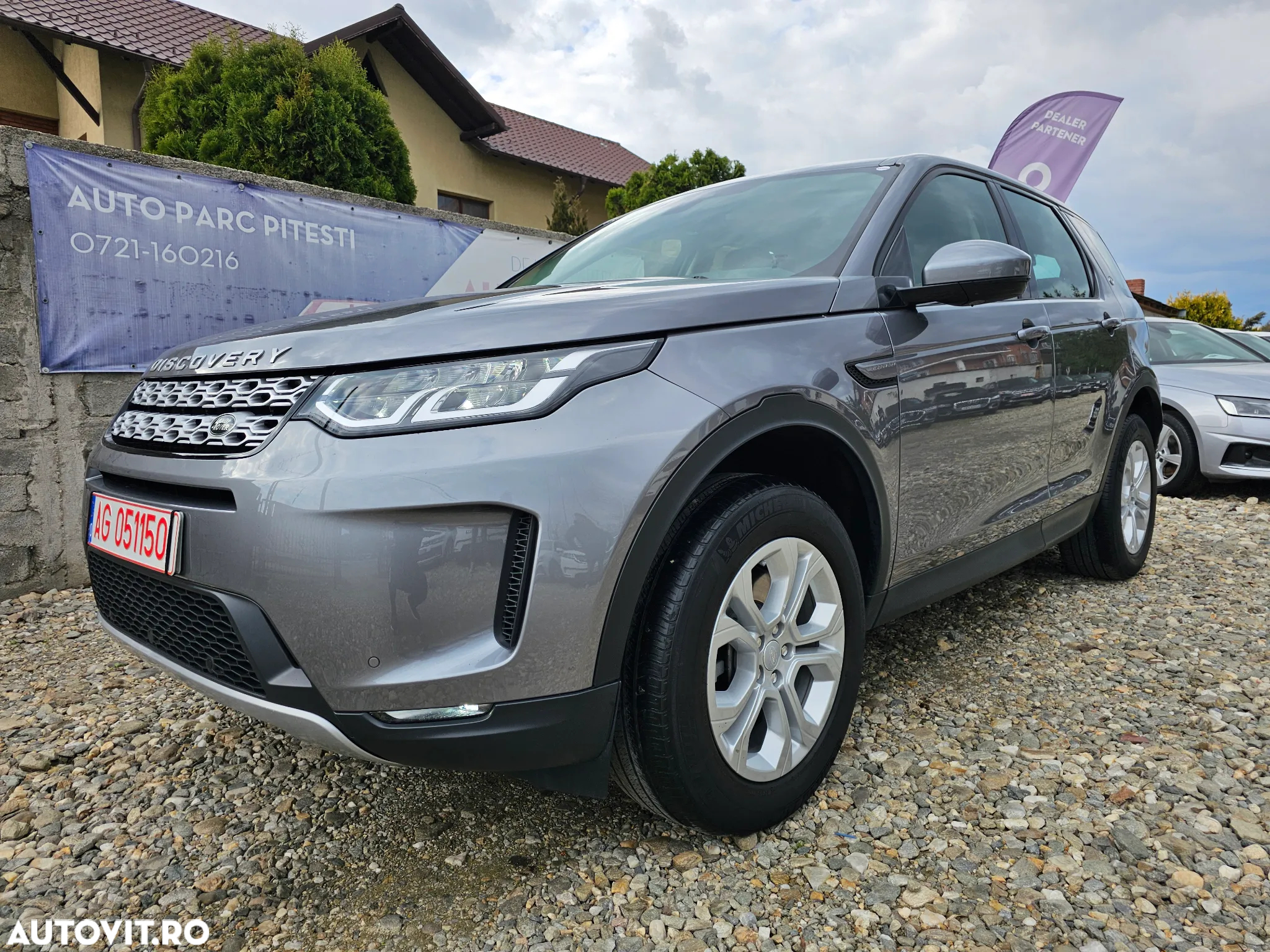 Land Rover Discovery Sport 2.0 D180 MHEV SE - 13