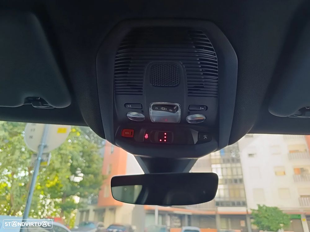 Peugeot 3008 225 e-EAT8 GT - 31