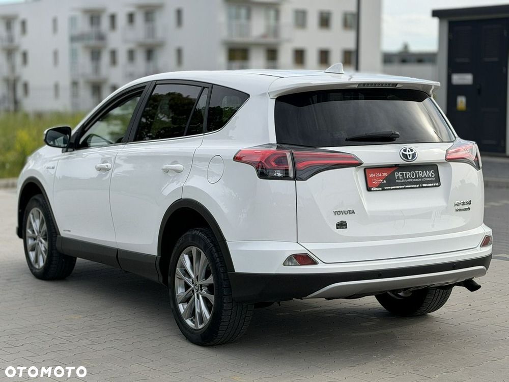 Toyota RAV4 - 10
