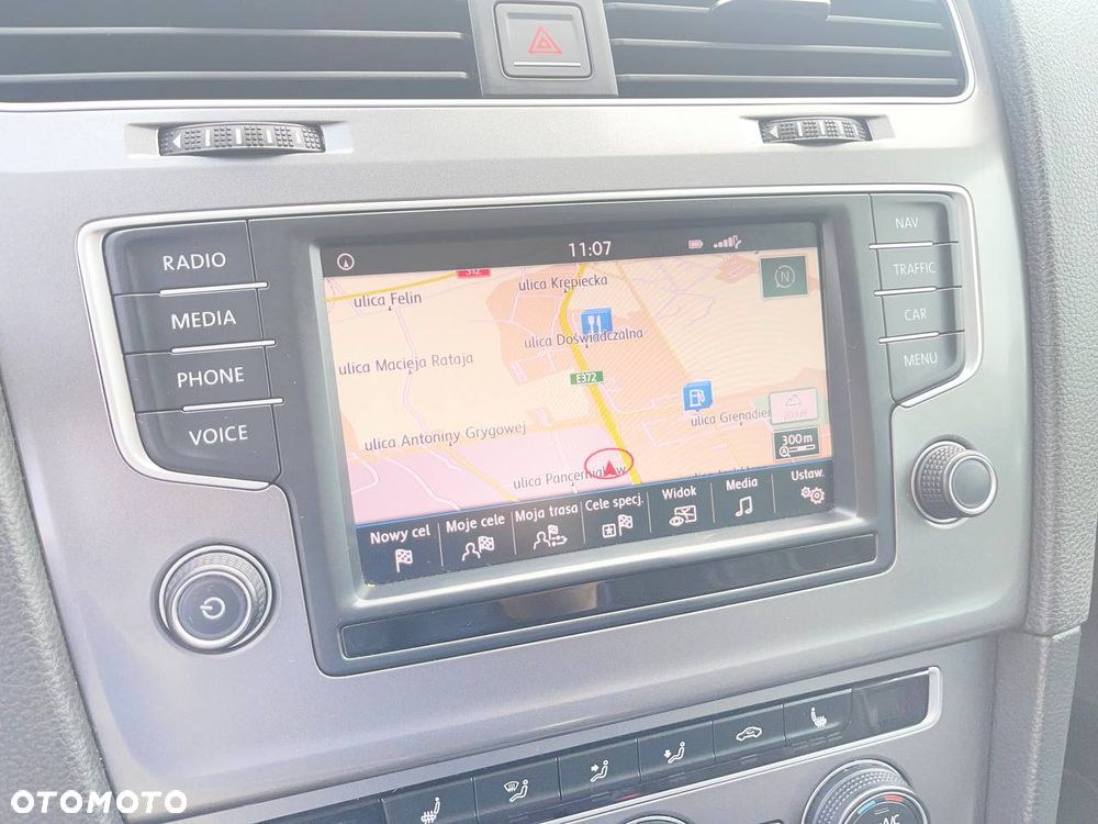 Volkswagen Golf 1.6 TDI BlueMotion Technology Lounge - 15