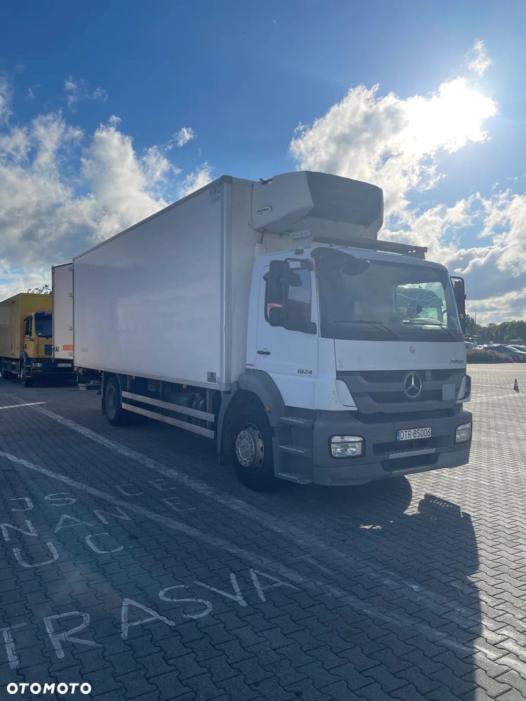 Mercedes-Benz AXOR - 4