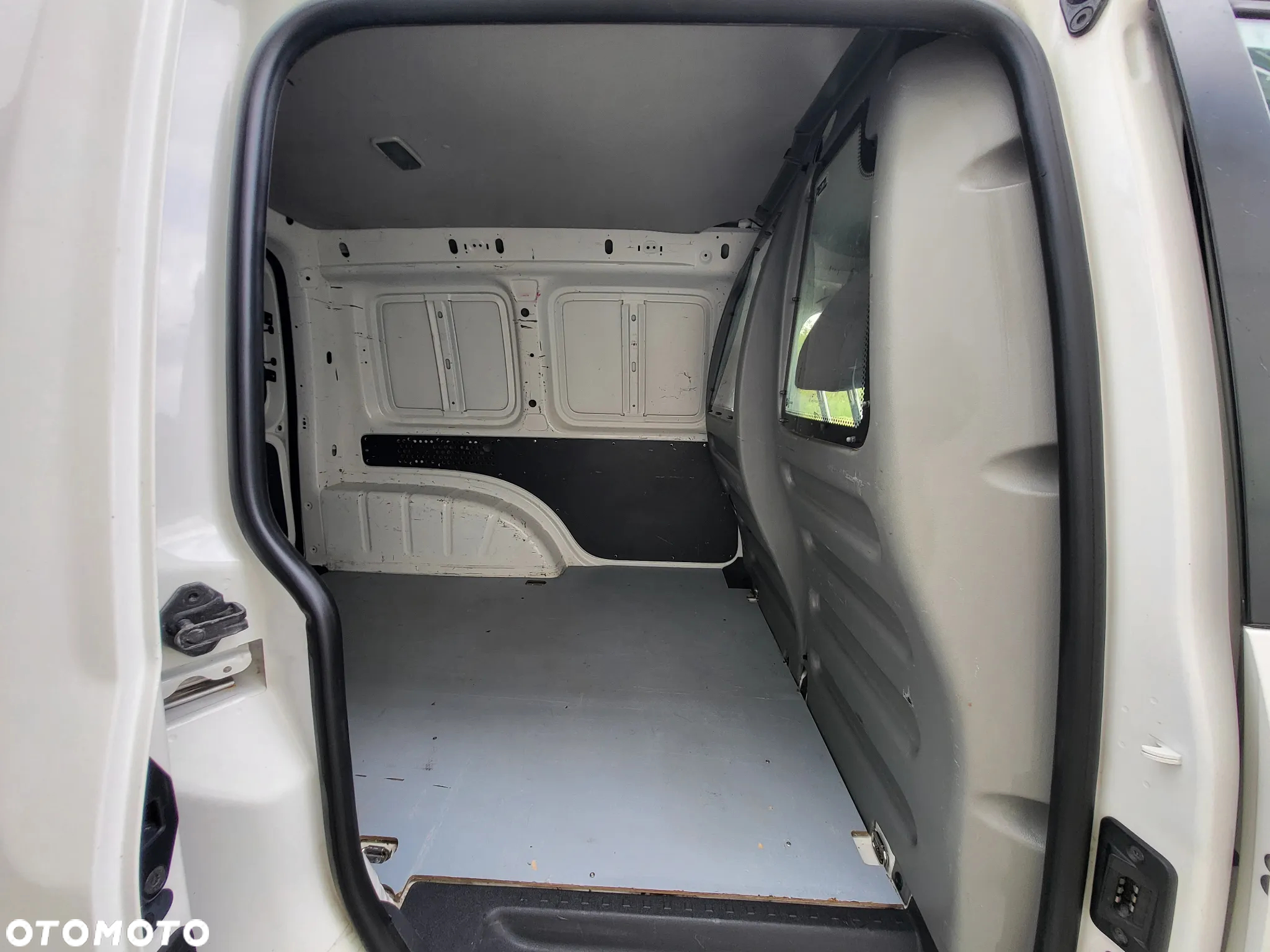 Volkswagen Caddy Bogate wyposażenie - 18