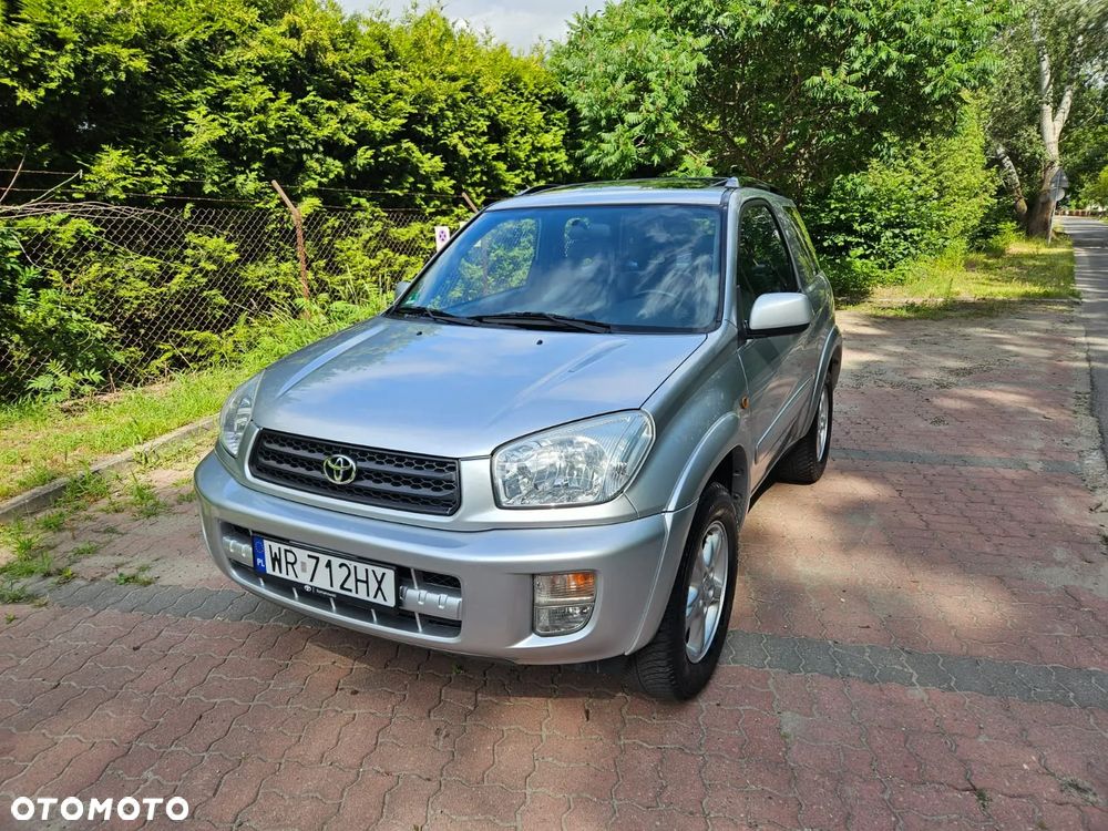 Toyota RAV4 - 1
