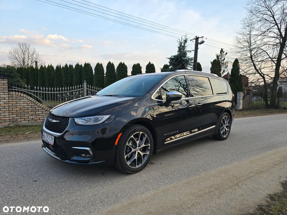 Chrysler Pacifica - 10