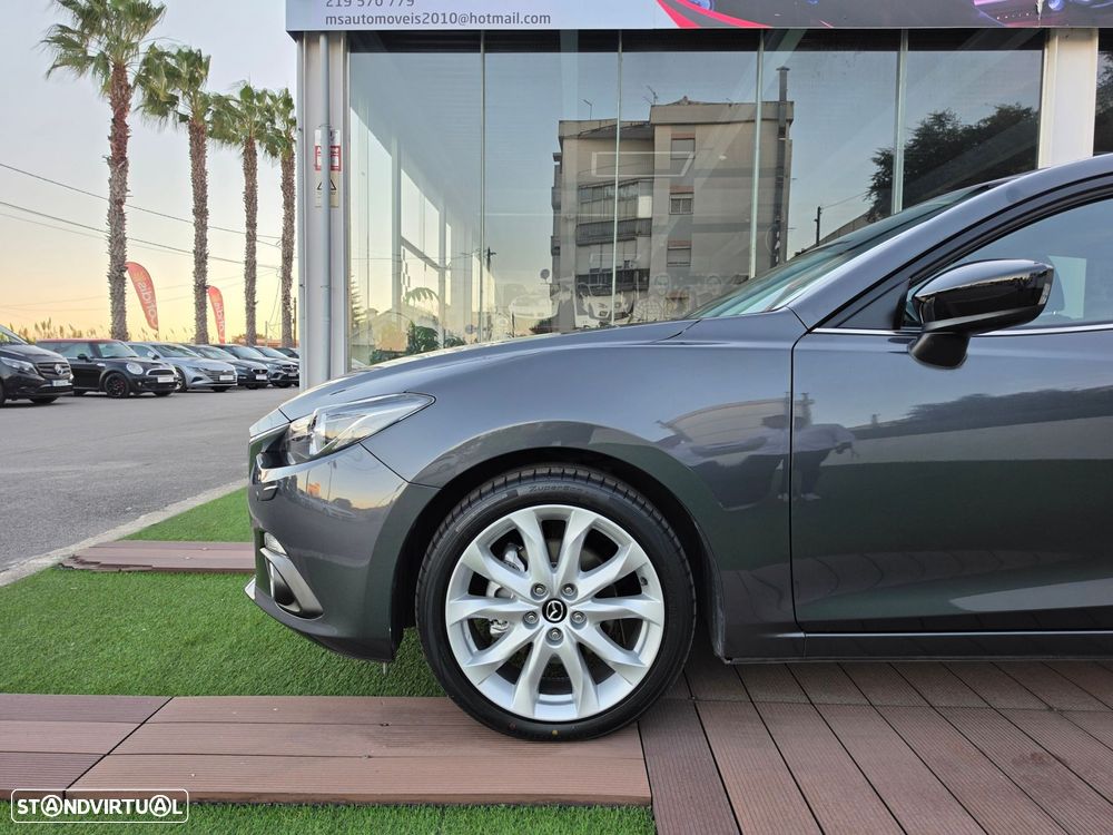 Mazda 3 Hatchback 1.5 Sky-D Excellence Navi - 11