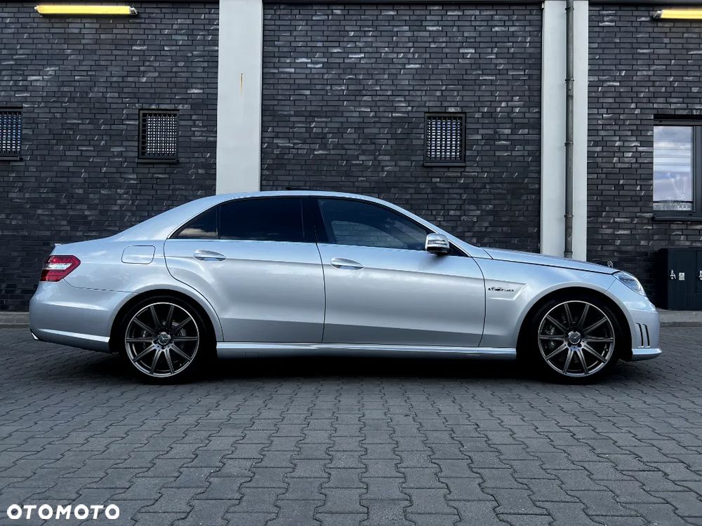 Mercedes-Benz Klasa E 63 AMG - 5