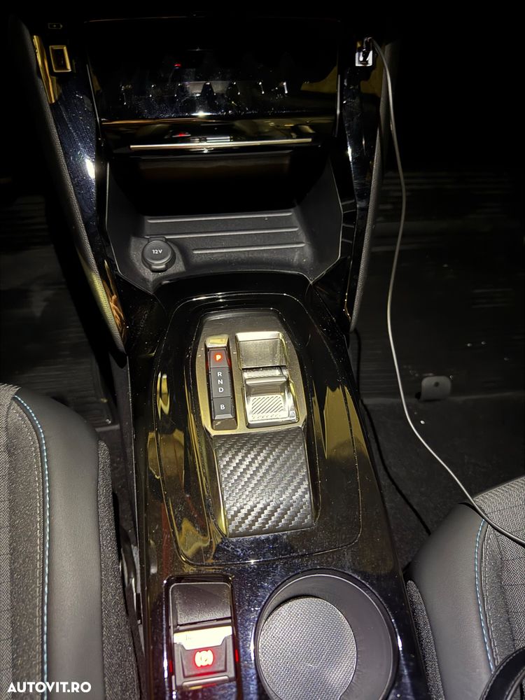 Peugeot 2008 e-2008 Allure Pack - 6