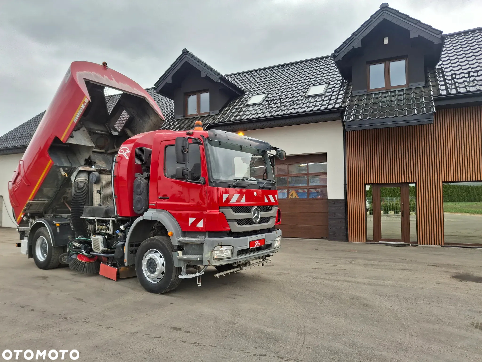 Mercedes-Benz Axor 1829 Zamiatarka Optifant70 2 Silniki Szczotki Lewa i Prawa Strona Karcher PM10 Listwa Ciśnieniowa - 7