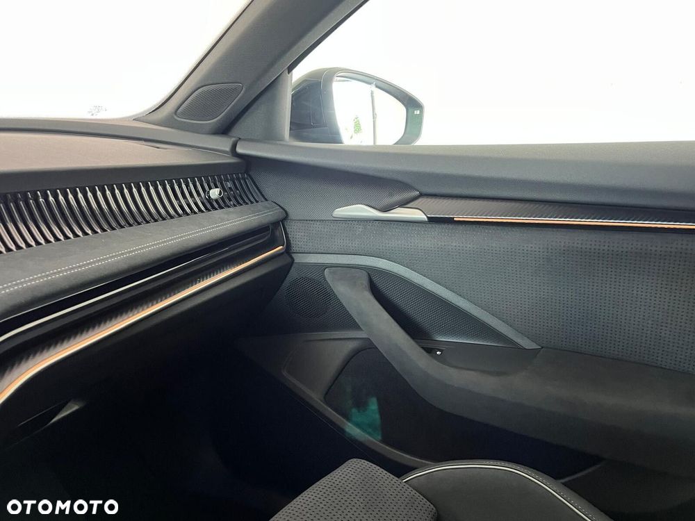 Skoda Superb 2.0 TDI SCR 4x4 Sportline DSG - 22