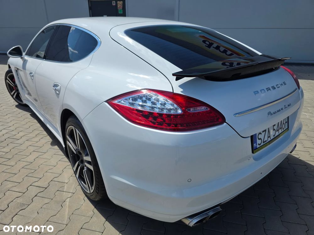 Porsche Panamera Turbo - 4