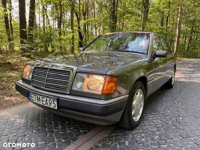 Mercedes-Benz W124 (1984-1993) - 1