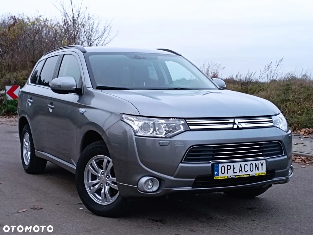 Mitsubishi Outlander - 10