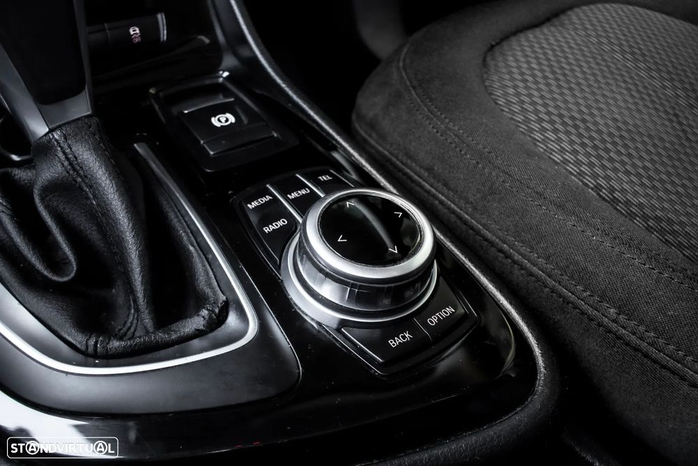 BMW 216 Gran Tourer d Aut. - 17