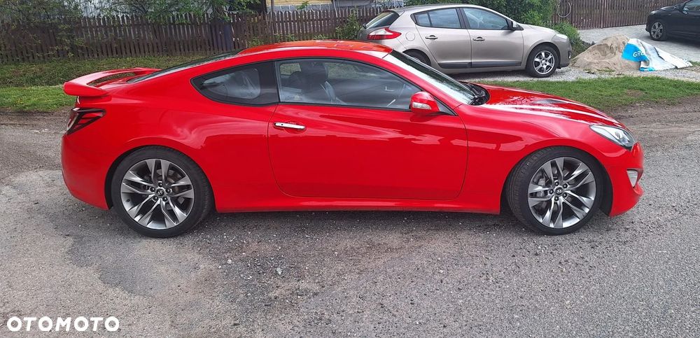 Hyundai Genesis Coupe - 19