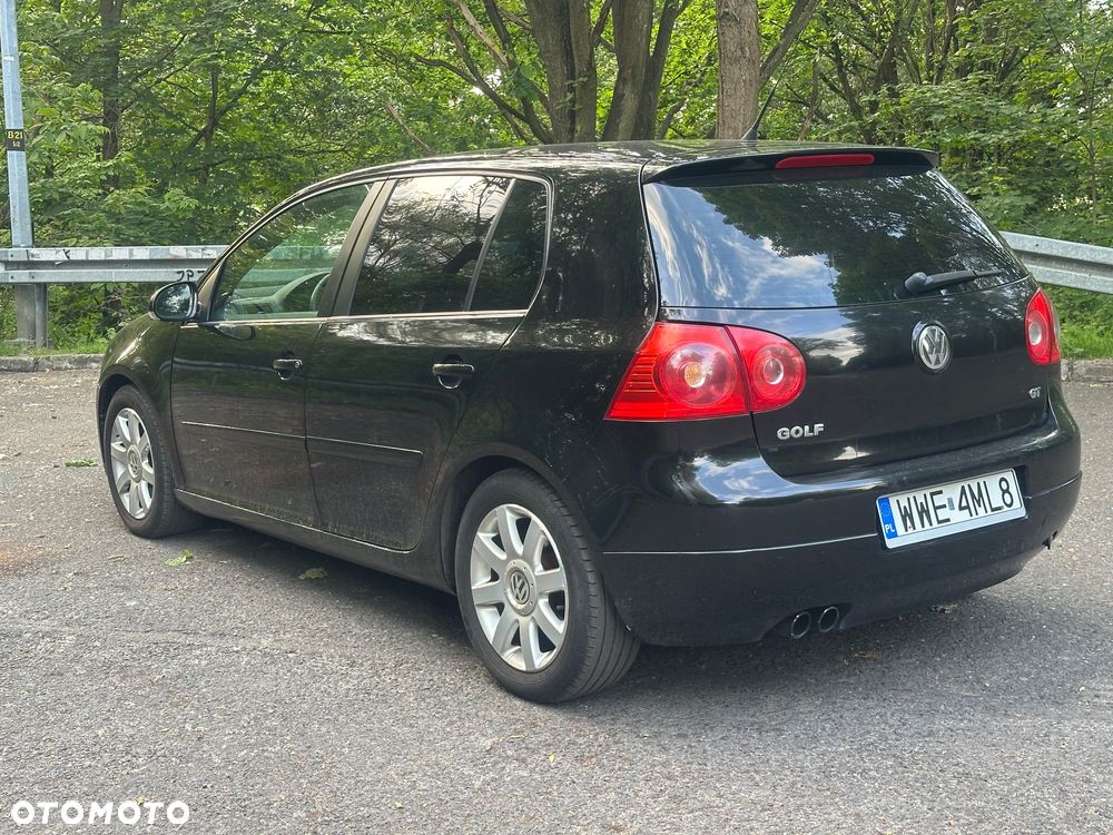 Volkswagen Golf 2.0 TDI DPF GT - 6